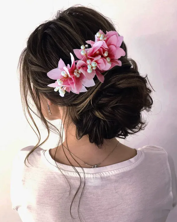 Baby_Pink_Floral_Shaped_With_Pearl_&_Stone_Hairpin_Accessories_For_Women_&_Girls_(14_X_8_X_1_Cm)