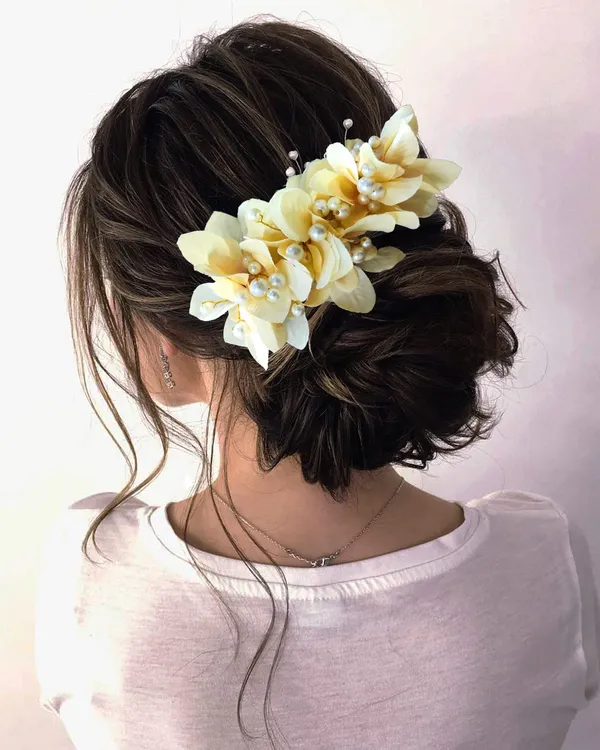 Peach_Floral_Shaped_With_Pearl_&_Stone_Hairpin_Accessories_For_Women_&_Girls_(14_X_8_X_1_Cm)