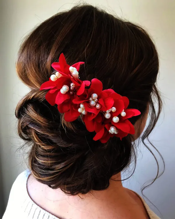 Red_Floral_Shaped_With_Pearl_&_Stone_Hairpin_Accessories_For_Women_&_Girls_(14_X_8_X_1_Cm)