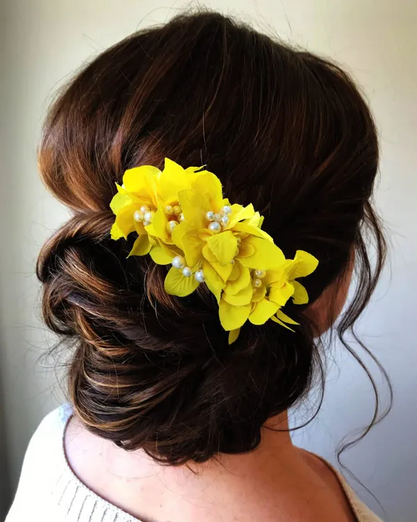 Yellow_Floral_Shaped_With_Pearl_&_Stone_Hairpin_Accessories_For_Women_&_Girls_(14_X_8_X_1_Cm)
