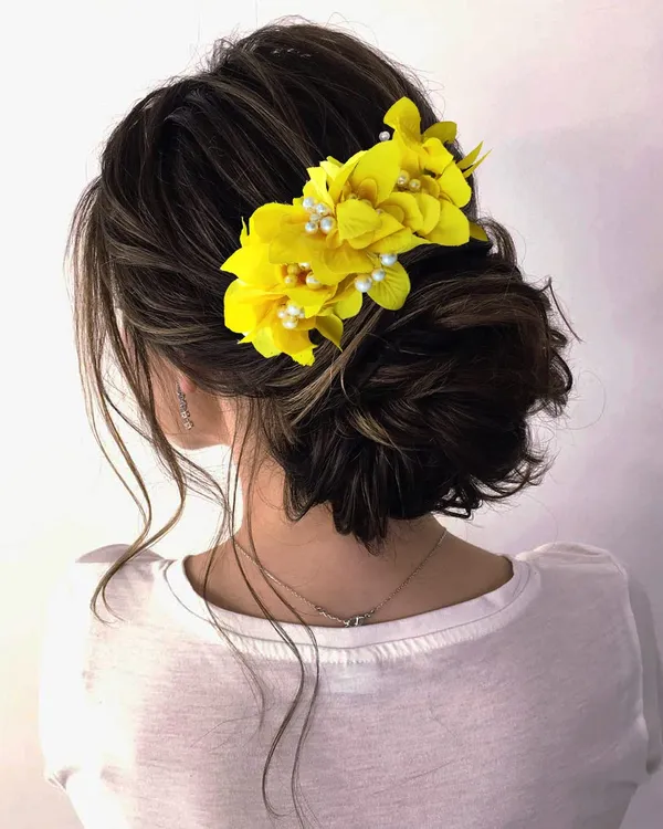 Yellow_Floral_Shaped_With_Pearl_&_Stone_Hairpin_Accessories_For_Women_&_Girls_(14_X_8_X_1_Cm)