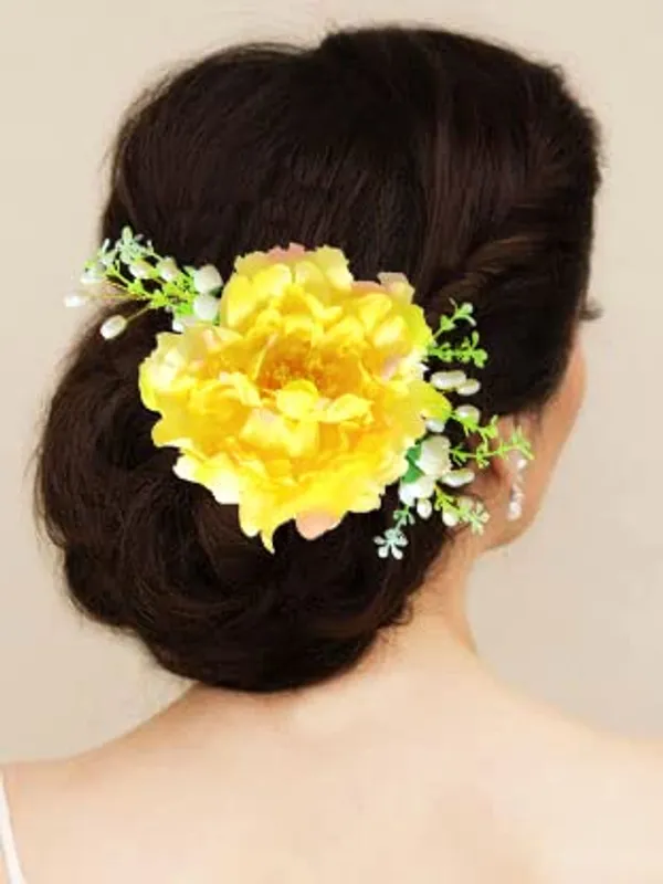 Yellow_Floral_Shaped_With_Pearl_Design_Hairpin_Accessories_For_Women_&_Girls_(14_X_8_X_1_Cm)
