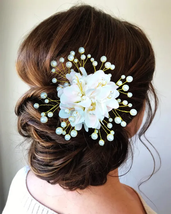 Light_Pink_Floral_With_Pearl_Hairpin_Accessories_For_Women_&_Girls_(13_X_8_X_1_Cm)