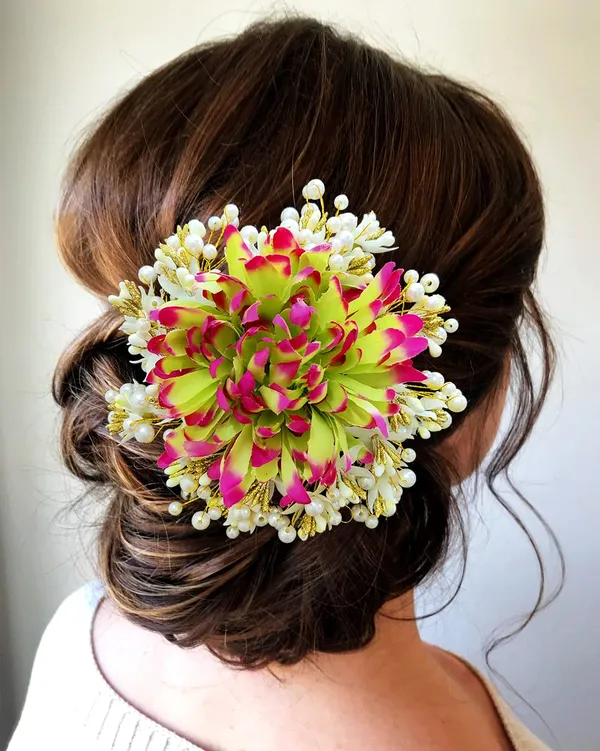 Green_&_Pink_Floral_Design_With_Pearl_&_Stone_Gajra_Hair_Accessories_For_Women_&_Girls_(14_X_8_X_1_Cm)