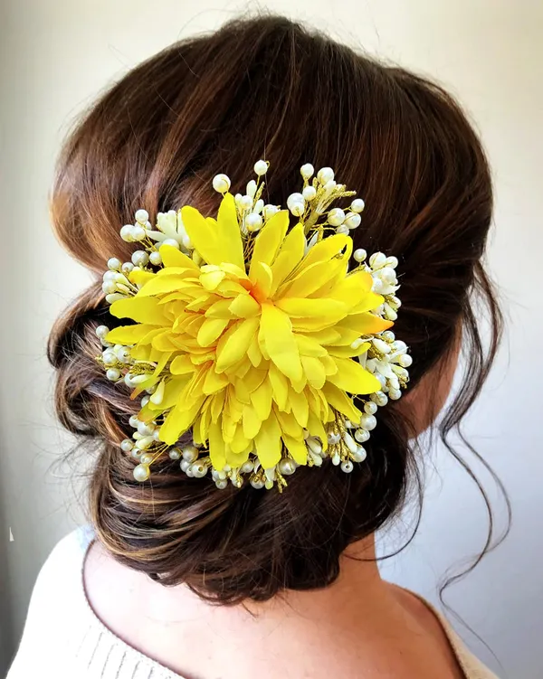 Light_Yellow_Floral_Design_With_Pearl_&_Stone_Gajra_Hair_Accessories_For_Women_&_Girls_(14_X_8_X_1_Cm)