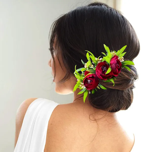 Red_Rose_Flower_And_Leaf_Shaped_Comb_Slide_For_Women_&_Girls_(14_X_8_X_1_Cm)