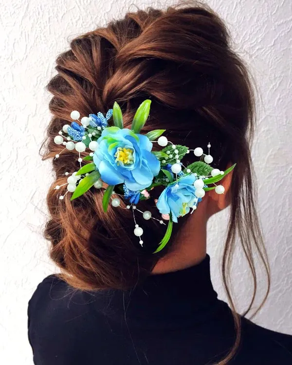 Blue_Artificial_Flower_And_Leaf_With_Pearl_Comb_Slide_Accessories_For_Women_&_Girls_(14_X_8_X_1_Cm)