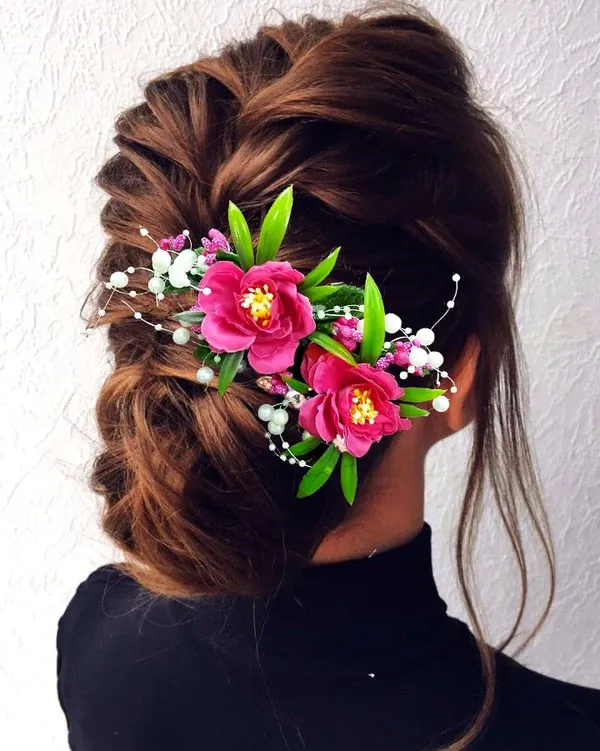 Dark_Pink_Artificial_Flower_And_Leaf_With_Pearl_Comb_Slide_Accessories_For_Women_&_Girls_(14_X_8_X_1_Cm)