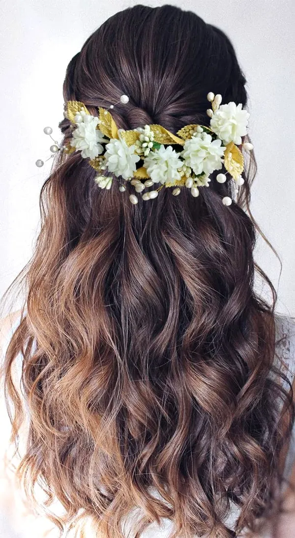 White_Artificial_Flower_Hair_Vein,_Fancy_Bridal_Hair_Pin_For_Women_&_Girls