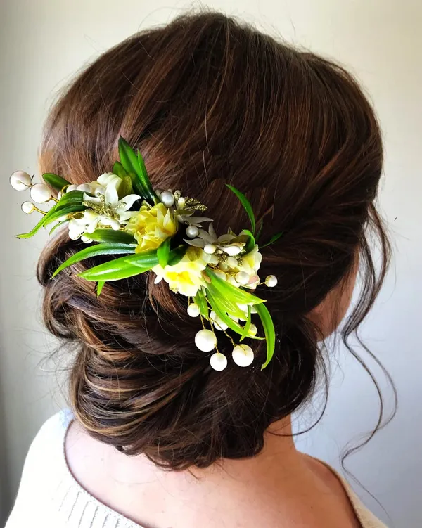 Yellow_Artificial_Flower_With_Pearl_Comb_Slide_Side_Juda_Pin_For_Women_&_Girls_(14_X_8_X_1_Cm)