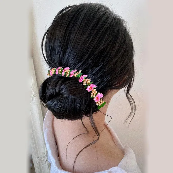 Baby_Pink_Small_Flower_And_Beads_Design_Hairpin_For_Women_And_Girl_(14_X_8_X_1_Cm)
