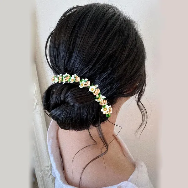 White_Small_Flower_And_Beads_Design_Hairpin_For_Women_And_Girl_(14_X_8_X_1_Cm)