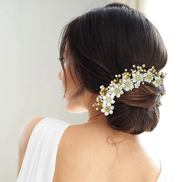 Silver_&_Gold_Attractive_Artificial_And_Pearl_Hair_Vein_And_Hair_Pin_Accessories_For_Women_&_Girls