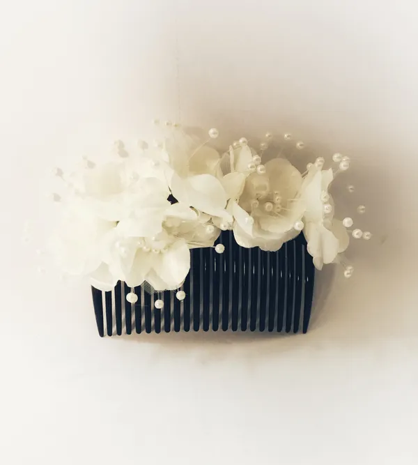 White_Stylish_Hair_Pin_Accessories_For_Women