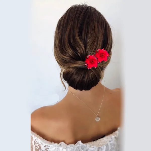 Red_Rose_And_Pollen_Floral_Charming_Flowers_Design_Hairpin_For_Women_&_Girls_(14_X_8_X_1_Cm)