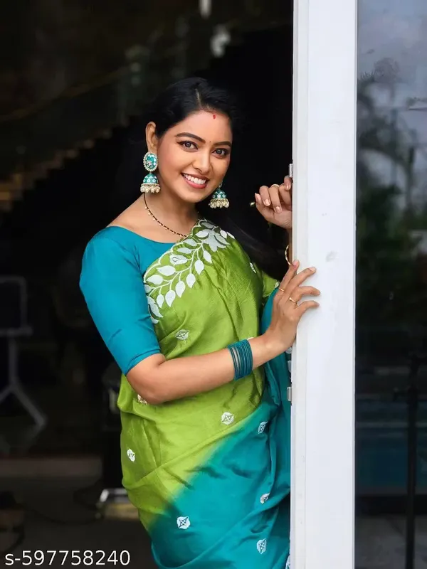 Green_Georgette_Viscose_Saree_For_Women