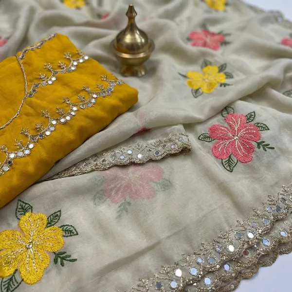 Beige_Georgette_Viscose_Saree_For_Women