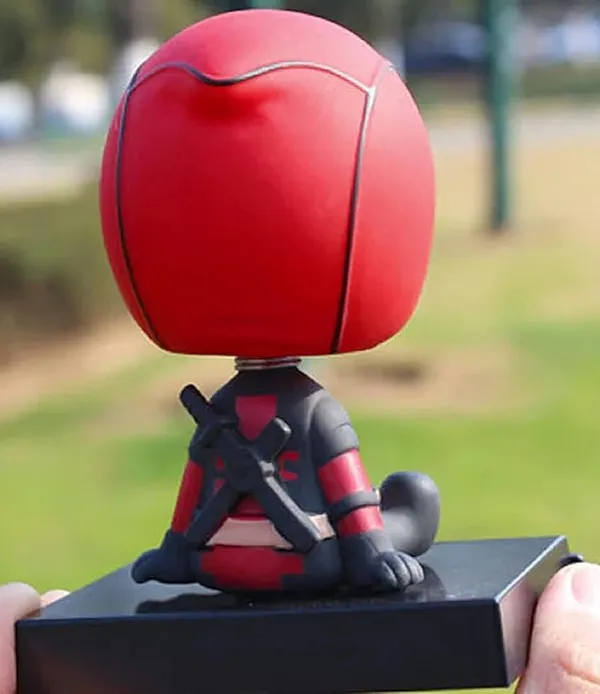 Red_Deadpool_Bobblehead_Action_Figure_Moving_Dancing_Head