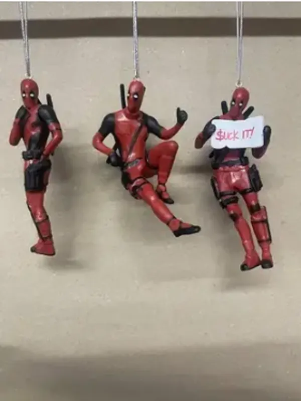 Deadpool_small_pools_miniatures_for_car_home_office_decor