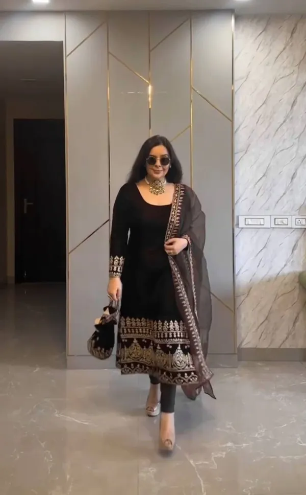 Black_Heavy_Viscose_Velvet_With_5Mm_Embroidery_Sequence_Work_Salwar_Suit_With_Dupatta