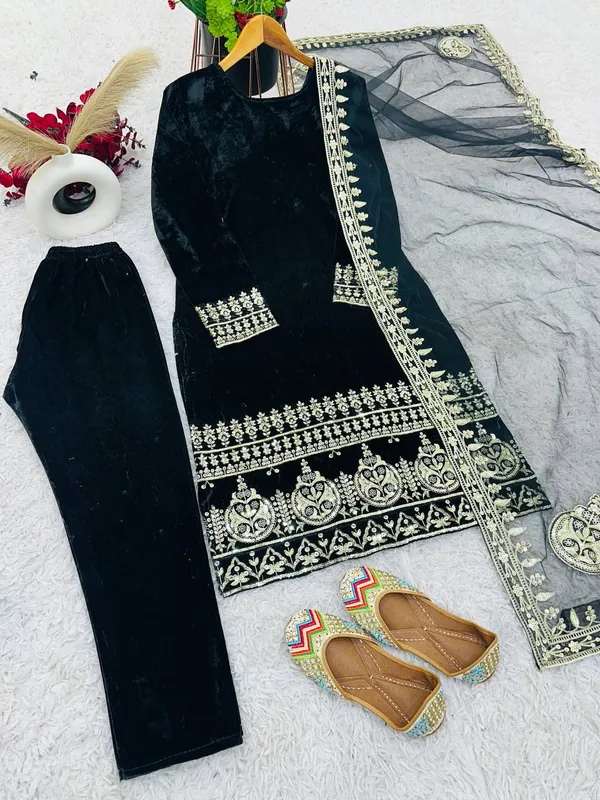 Black_Heavy_Viscose_Velvet_With_5Mm_Embroidery_Sequence_Work_Salwar_Suit_With_Dupatta