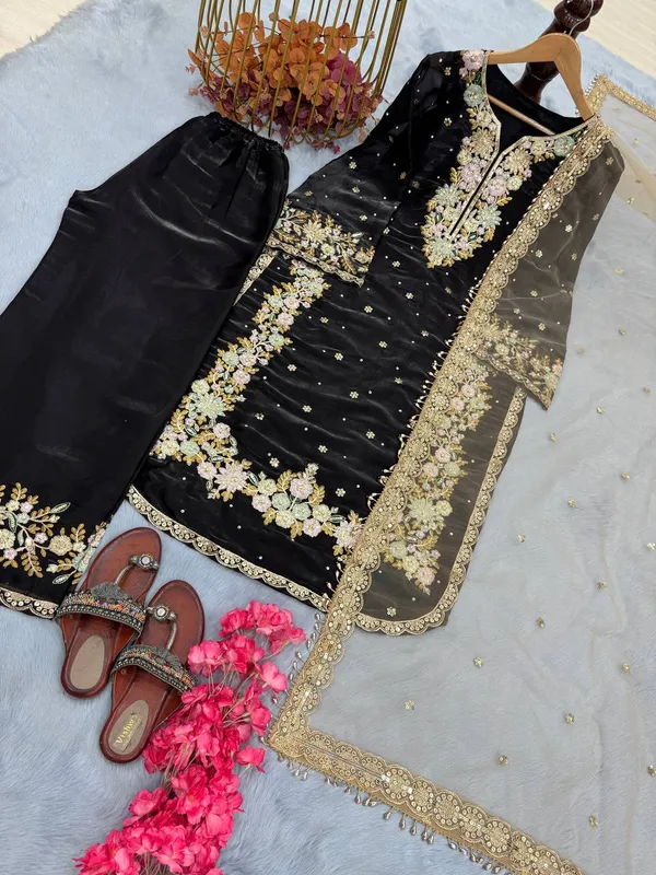 Black_Pure_Jimmy_Choo_Sequence_Embroidered_Diamond_&_Pearl_Work_Paksitani_Salwar_Suit_With_Dupatta