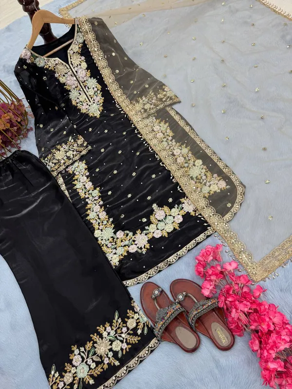 Black_Pure_Jimmy_Choo_Sequence_Embroidered_Diamond_&_Pearl_Work_Paksitani_Salwar_Suit_With_Dupatta