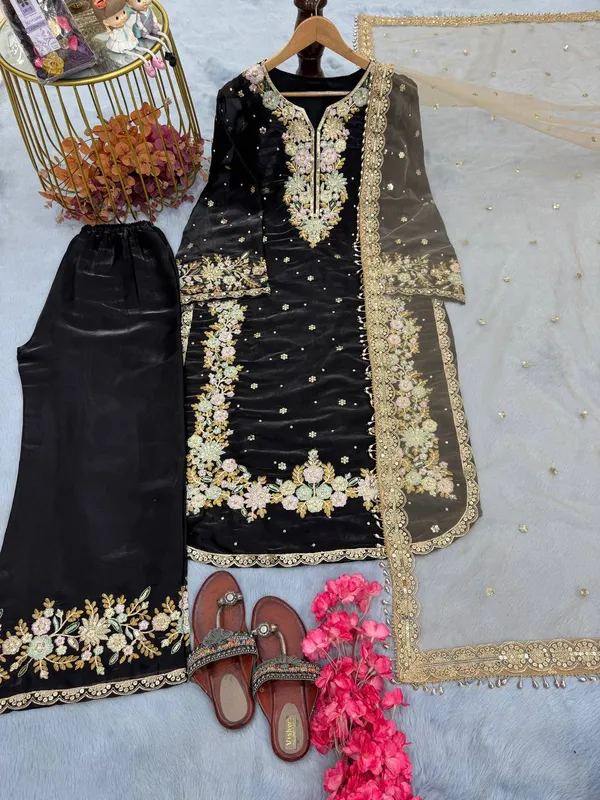 Black_Pure_Jimmy_Choo_Sequence_Embroidered_Diamond_&_Pearl_Work_Paksitani_Salwar_Suit_With_Dupatta