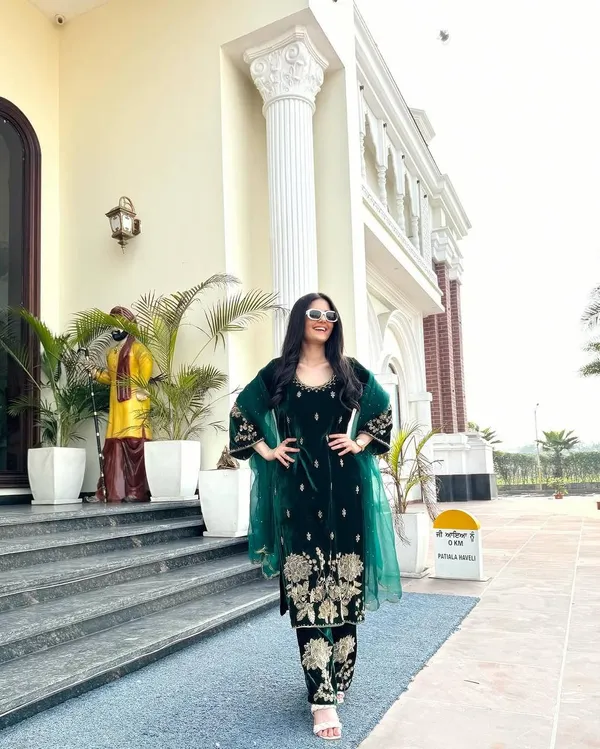 Bottle_Green_Viscose_Velvet_Heavy_Coding_Sequence_Embroidered_Salwar_Suit_With_Dupatta