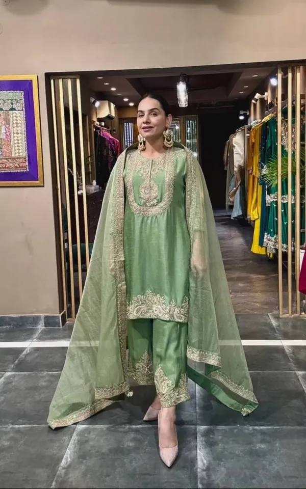 Green_Pure_Chinnon_Silk_Heavy_Embroidered_Salwar_Suit_With_Dupatta