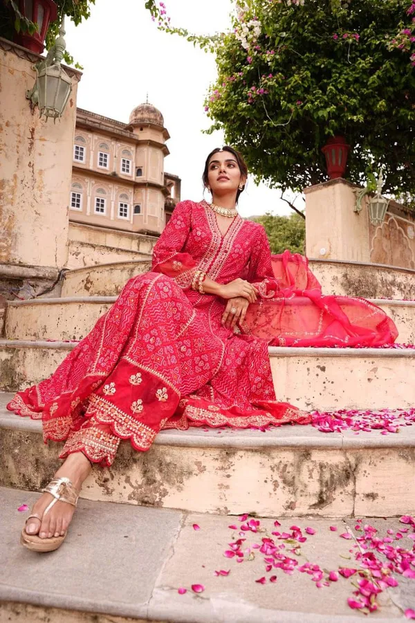 Bandhani_Style_Rayon_Heavy_Embroidered_Long_Anarkali_Kurta_Set_With_Dupatta