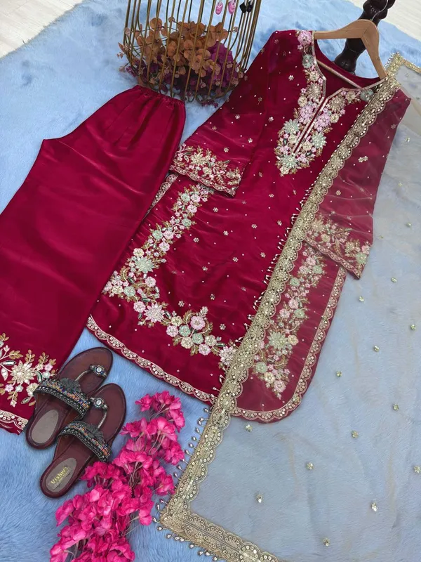 Maroon_Pure_Jimmy_Choo_Sequence_Embroidered_Diamond_&_Pearl_Work_Paksitani_Salwar_Suit_With_Dupatta