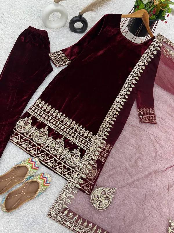 Maroon_Heavy_Viscose_Velvet_With_5Mm_Embroidery_Sequence_Work_Salwar_Suit_With_Dupatta