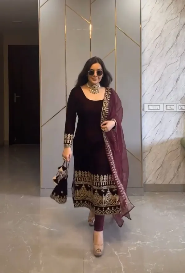 Maroon_Heavy_Viscose_Velvet_With_5Mm_Embroidery_Sequence_Work_Salwar_Suit_With_Dupatta