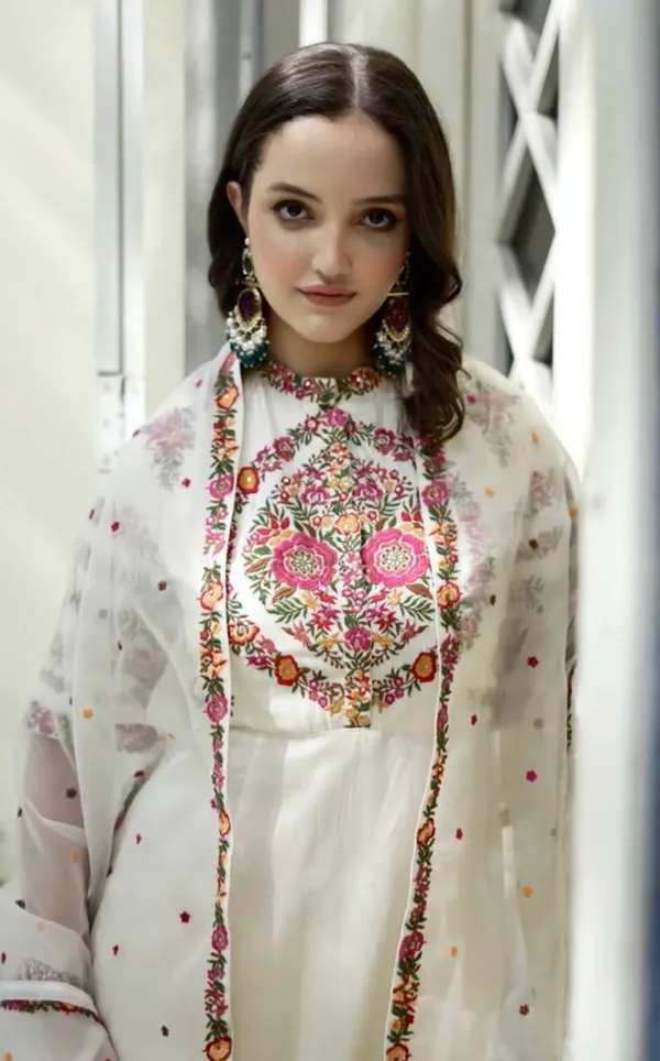 White_Attractive_Party_Wear_Faux_Georgette_Embroidered_Kurti_Set_With_Dupatta