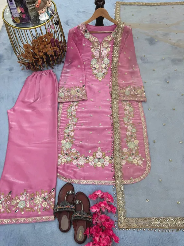 Pink_Pure_Jimmy_Choo_Sequence_Embroidered_Diamond_&_Pearl_Work_Paksitani_Salwar_Suit_With_Dupatta