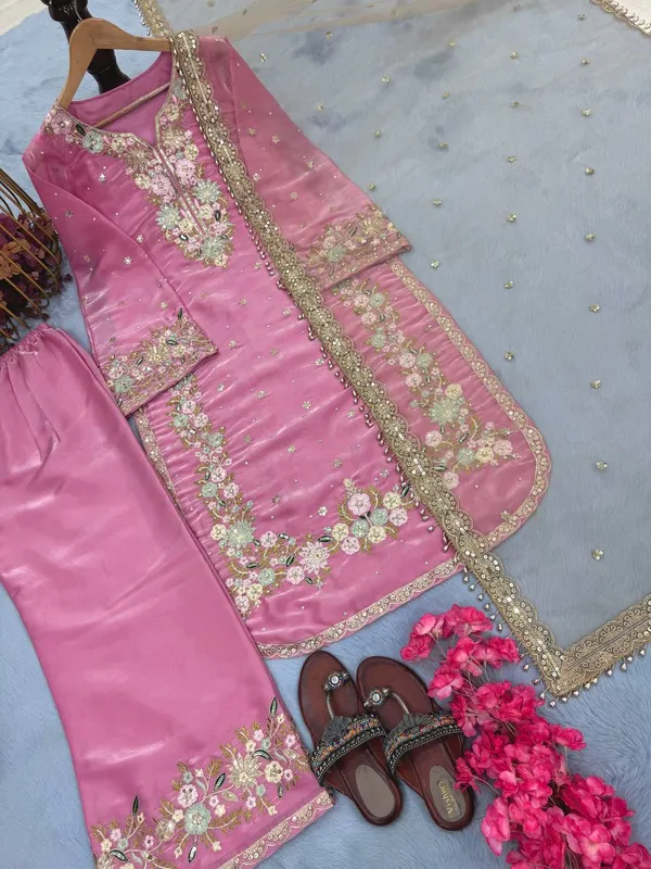Pink_Pure_Jimmy_Choo_Sequence_Embroidered_Diamond_&_Pearl_Work_Paksitani_Salwar_Suit_With_Dupatta