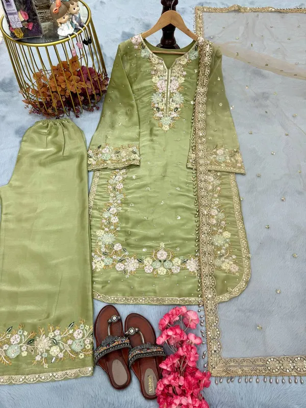 Pista_Green_Pure_Jimmy_Choo_Sequence_Embroidered_Diamond_&_Pearl_Work_Paksitani_Salwar_Suit_With_Dupatta
