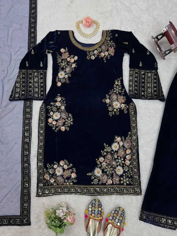 Blue_Heavy_Velvet_Embropidered_Salwar_Suit_With_Dupatta