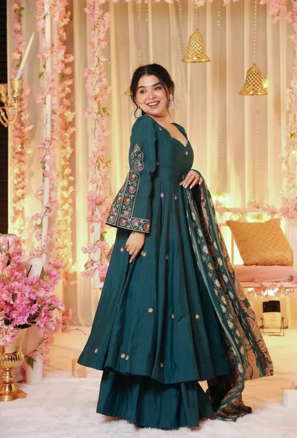 Teal_Pure_Chinnon_Embroidered_Anarkali_Kurta_Set_With_Bottom_And_Dupatta