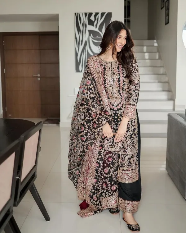 Black_Georgette_Coding_Sequence_Embroidered_Salwar_Suit_Wit_Dupatta