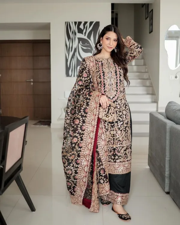 Black_Georgette_Coding_Sequence_Embroidered_Salwar_Suit_Wit_Dupatta
