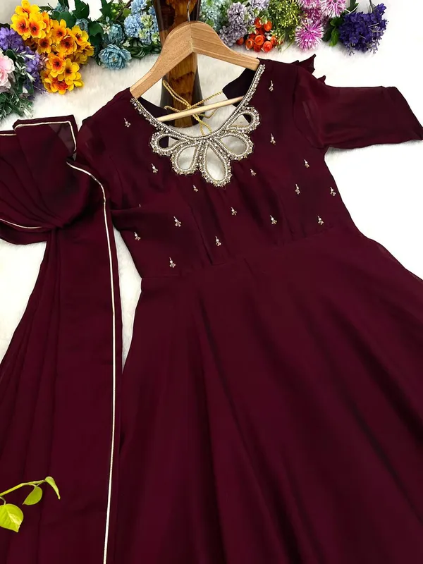 Wine_New_Party_Wear_Look_Rangoli_Georgette_Gown_With_Dupatta_(Set_Of_2_Piece)