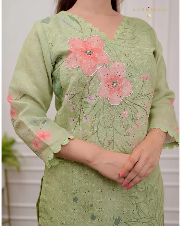 Green_Moti_Handwork_Floral_Digital_Printed_Shifli_Kurti_Set_With_Dupatta
