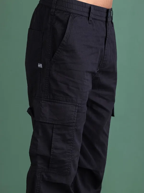 Black_Cotton_Premium_&_Comfortable_Cargo_Pant_For_Men