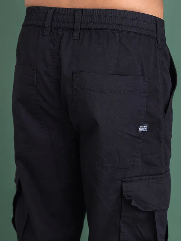 Black_Cotton_Premium_&_Comfortable_Cargo_Pant_For_Men