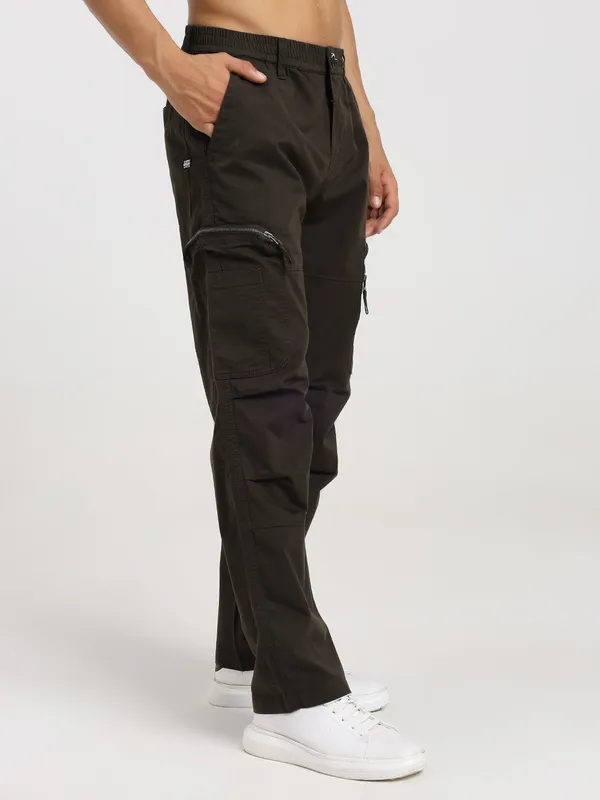 Ash_Brown_Cotton_Premium_&_Comfortable_Cargo_Pant_For_Men