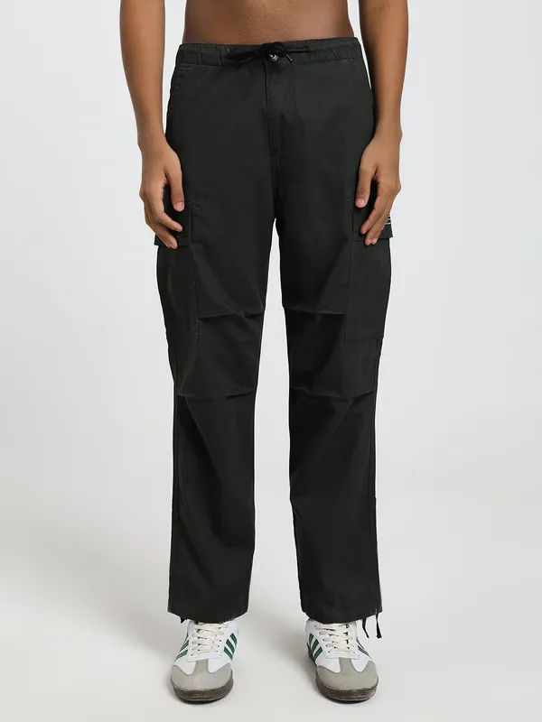 Black_Cotton_Lycra_Premium_&_Comfortable_Cargo_Pant_For_Men