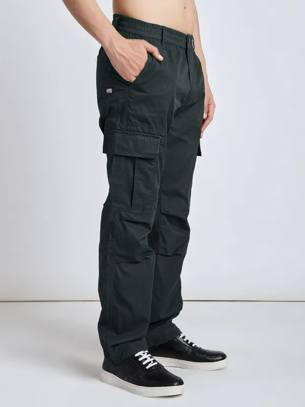 Sophisticated_Green_Cotton_Premium_&_Comfortable_Cargo_Pant_For_Men