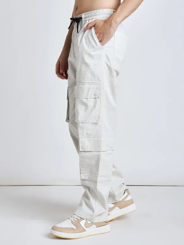 Off_White_Cotton_Premium_&_Comfortable_Cargo_Pant_For_Men